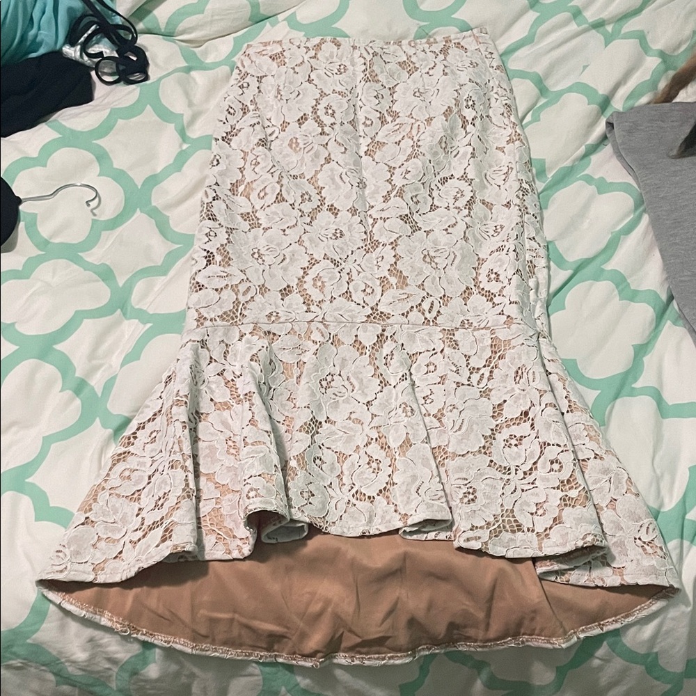 MINKPINK Lace Midi Skirt - Cream and Tan